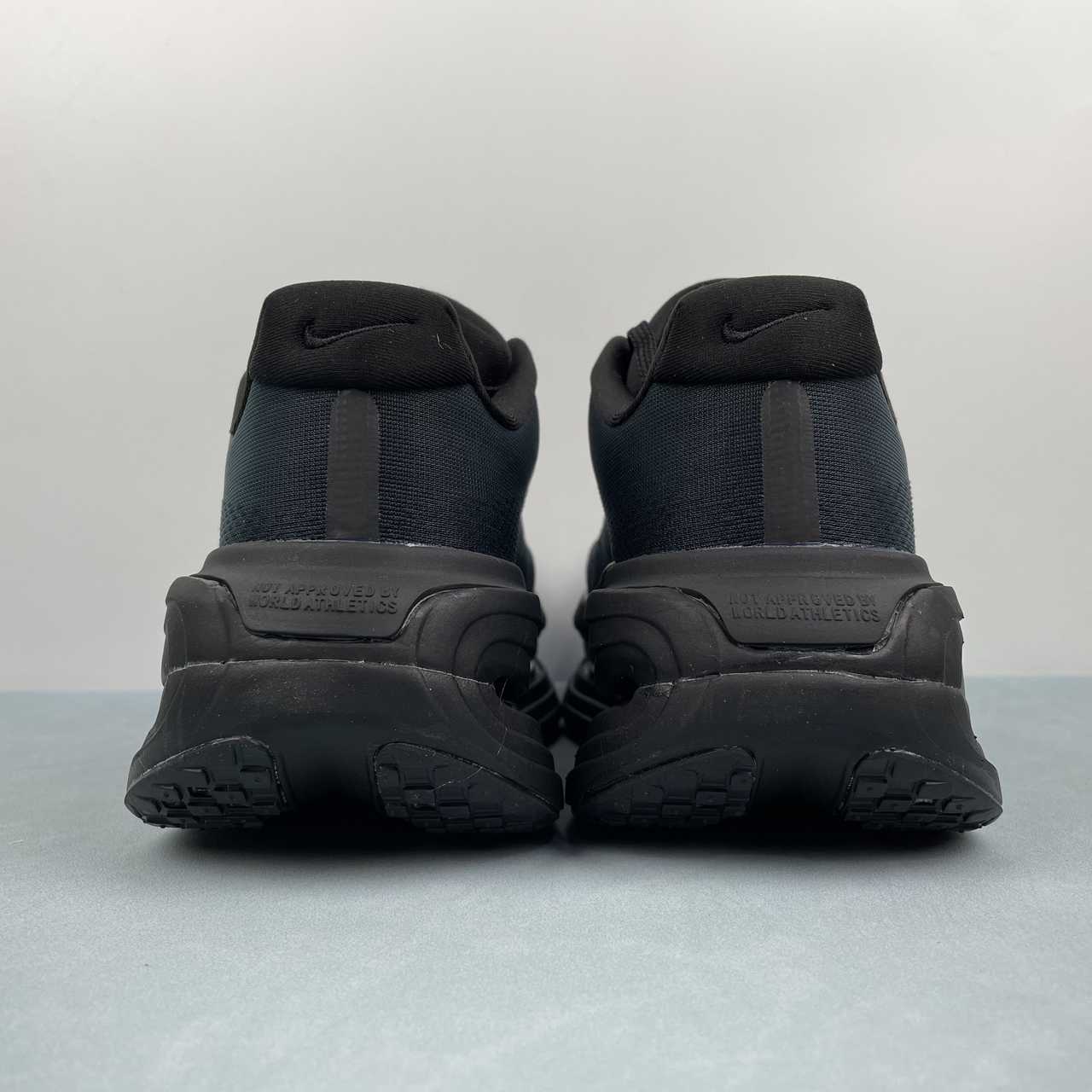 Nike Vomero Premium black noir - VIBES MILANO
