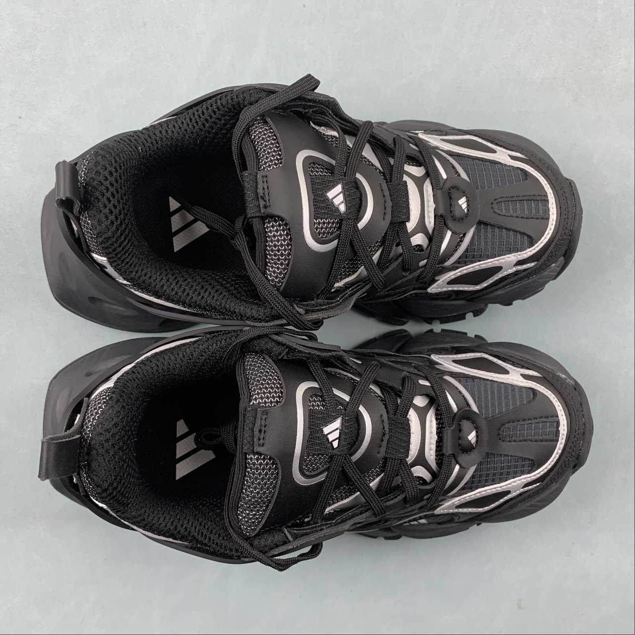 Adidas XLG Runner Deluxe sneakers black silver