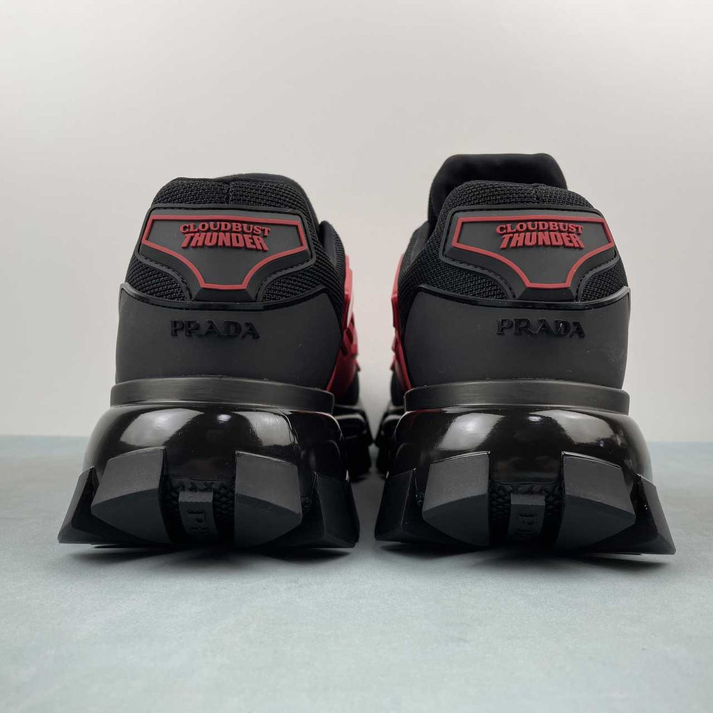 Prada sneakers Cloudbust Thunder nero rosso
