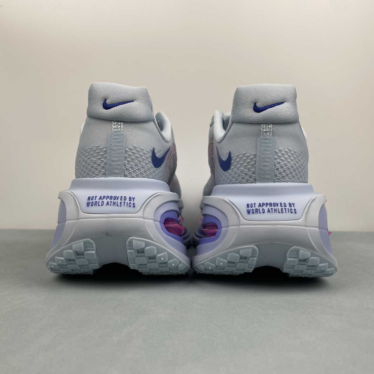 Nike Vomero Premium ice blue pink