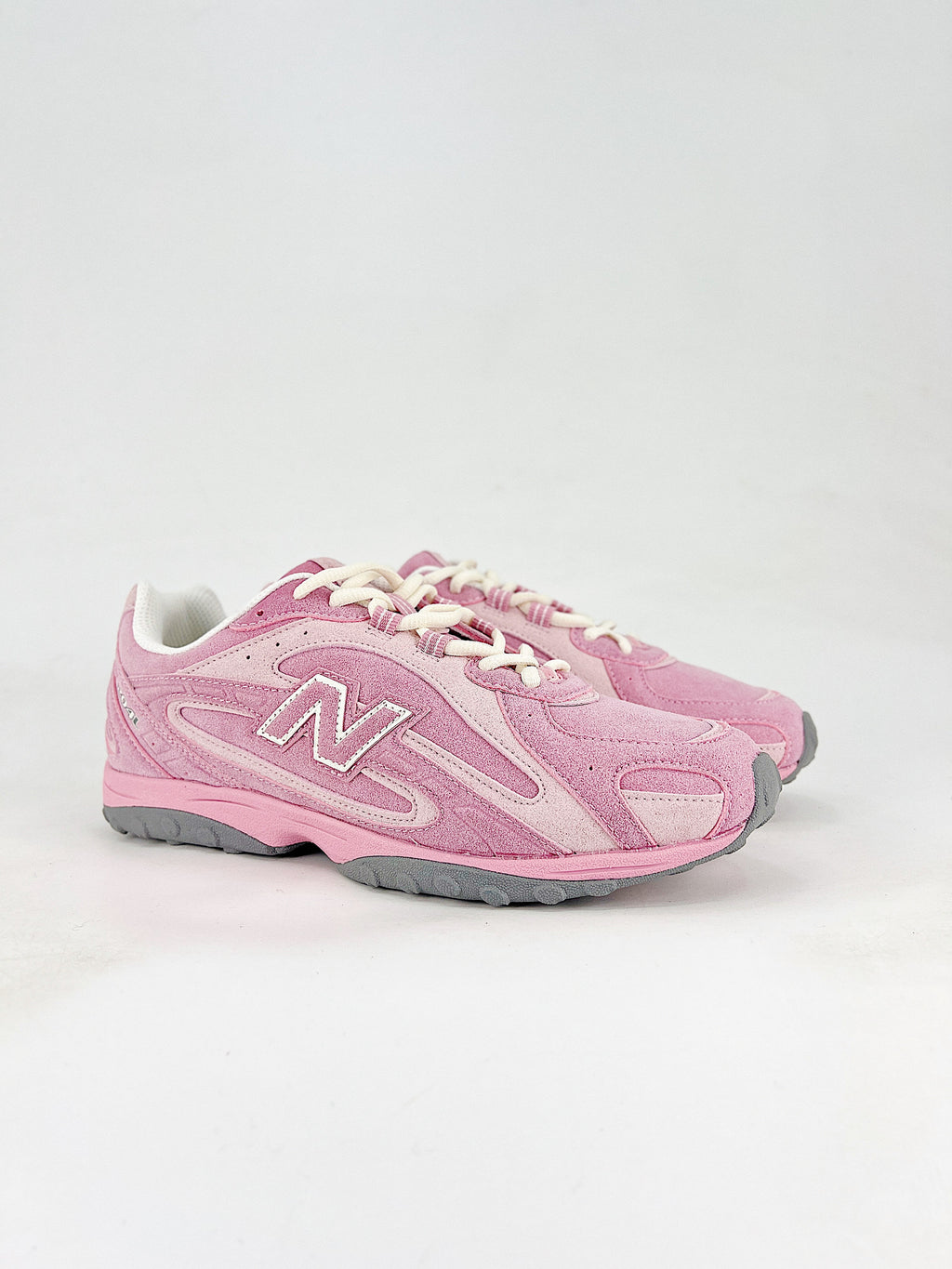 New Balance 204 L Pastel Pink