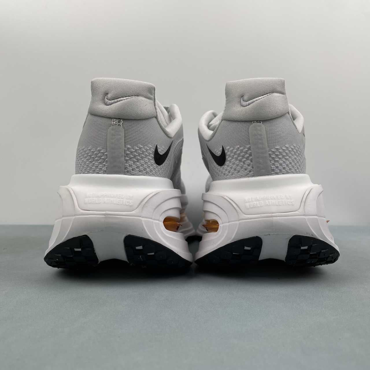 Nike Vomero Premium light grey white - VIBES MILANO