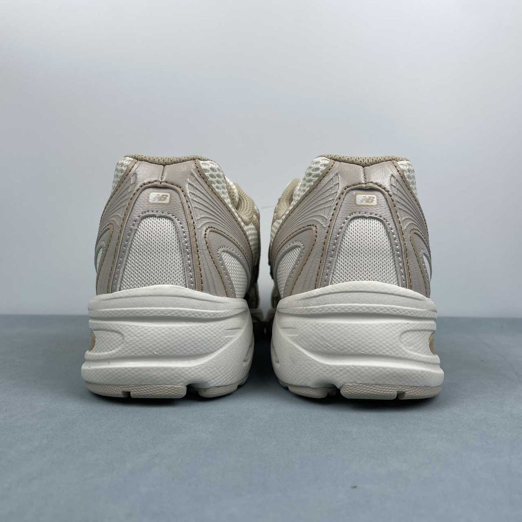 New Balance NB 740 Beige