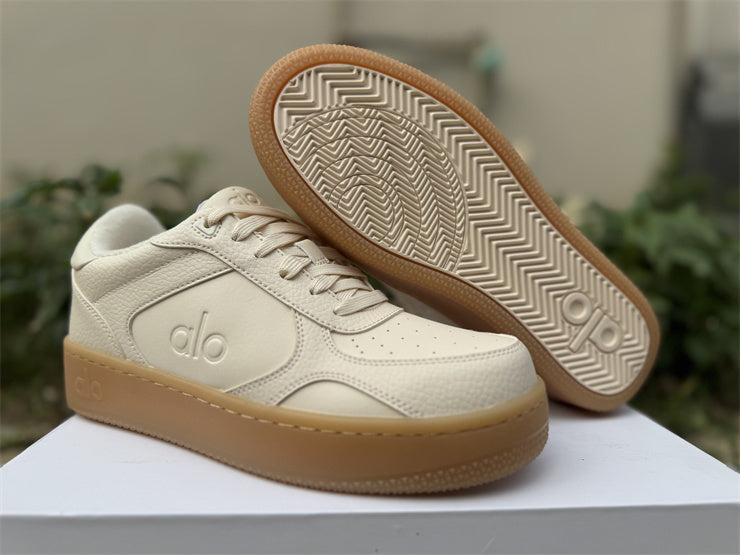 ALO Yoga Recovery Mode Cream Gum | Sneakers Premium Lifestyle
