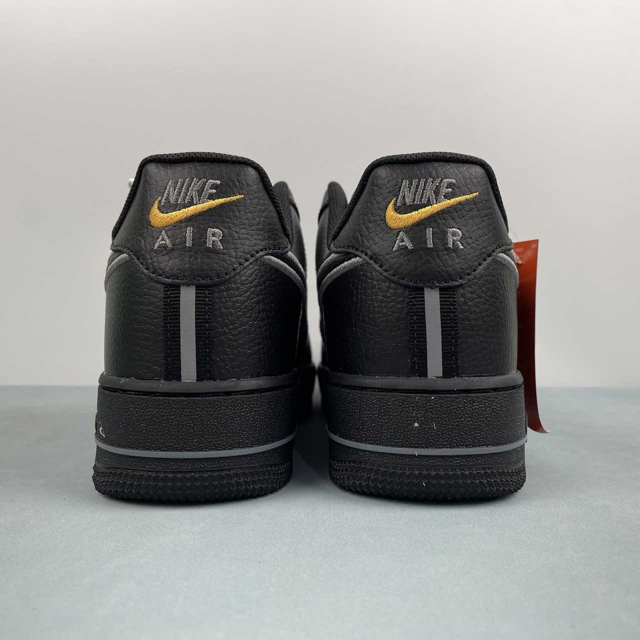 Nike Air Force 1 ’07 Low Black & Laser Orange