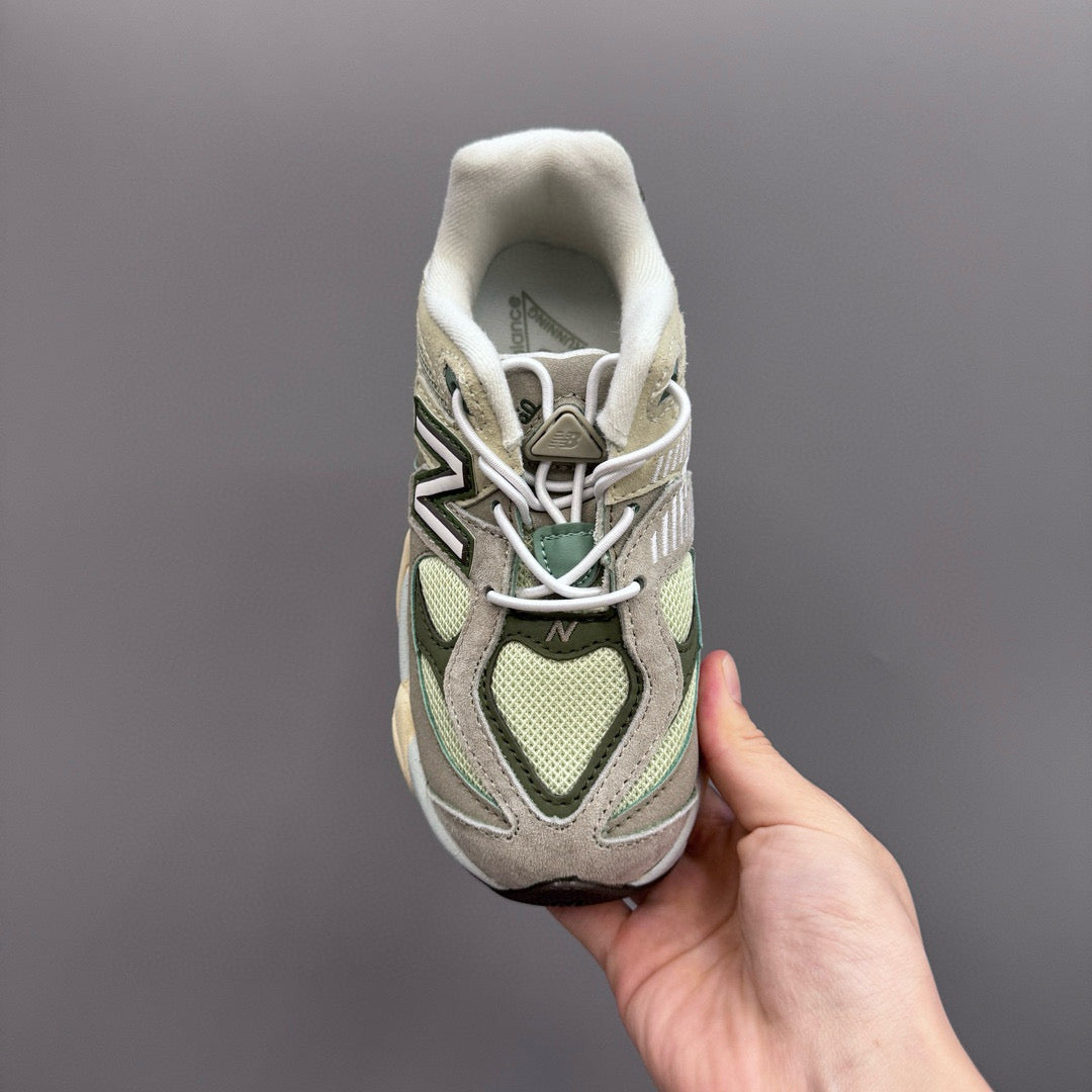 New Balance NB 9060 junior verde chiaro beige