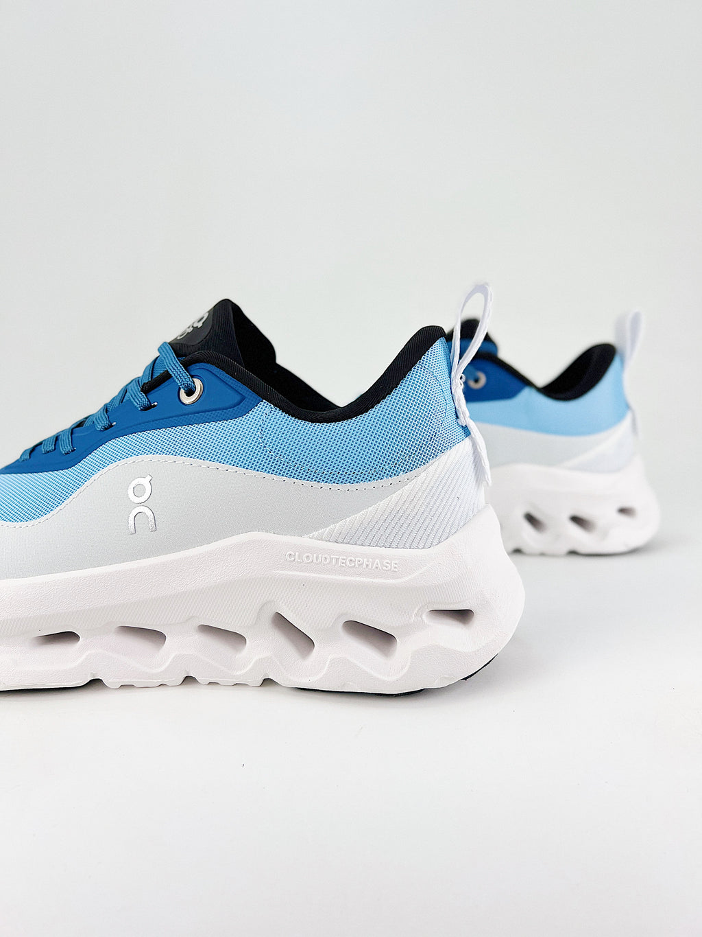 LOEWE × On Cloudtilt 2.0 Blue White