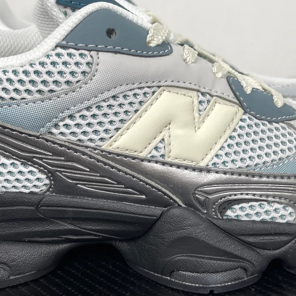 New Balance 9060 Metallic Silver Black