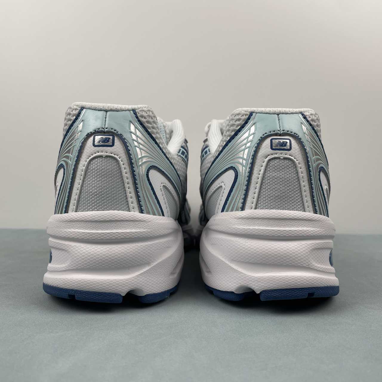 New Balance NB 740 Ice Blue