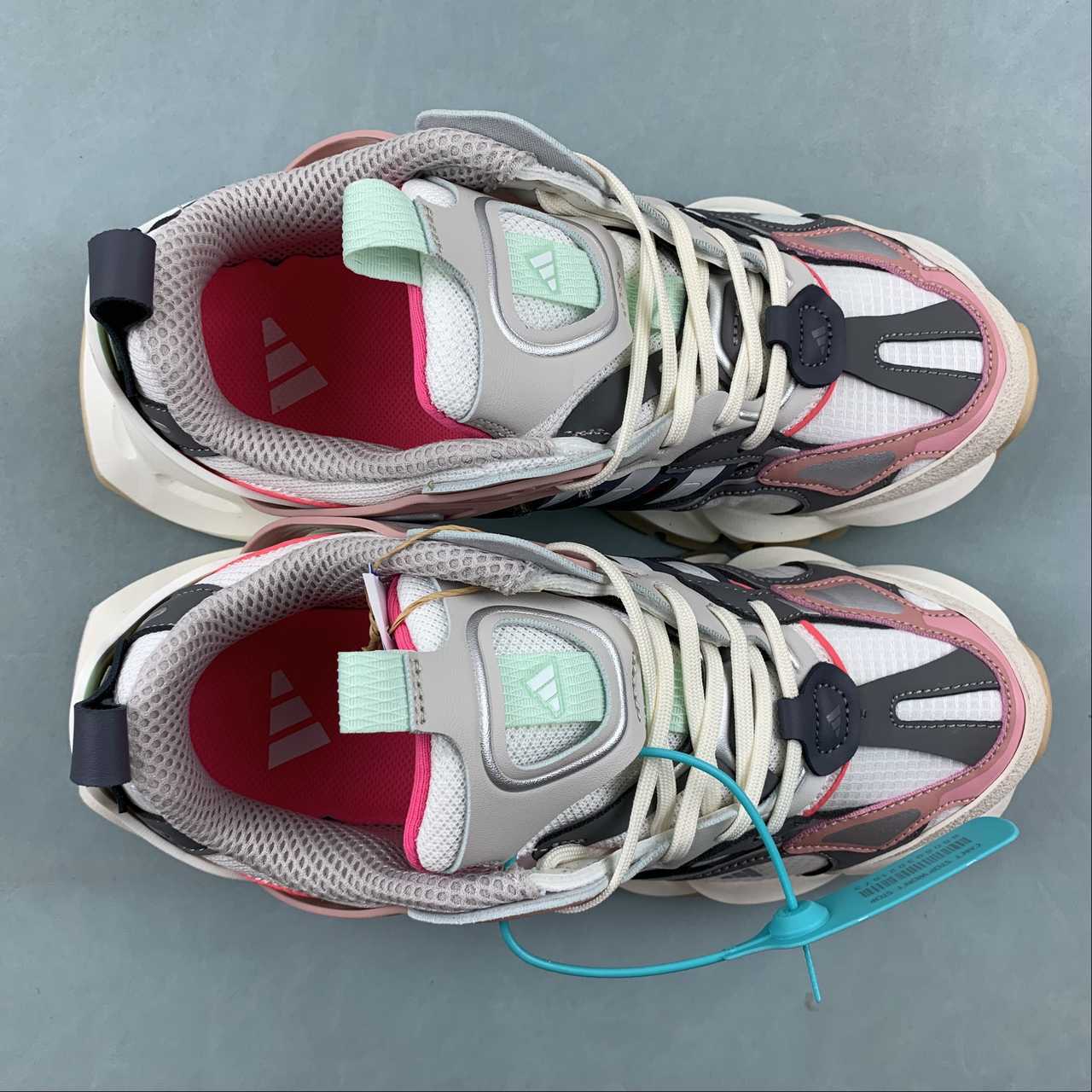 Adidas XLG Runner Deluxe sneakers white grey pink