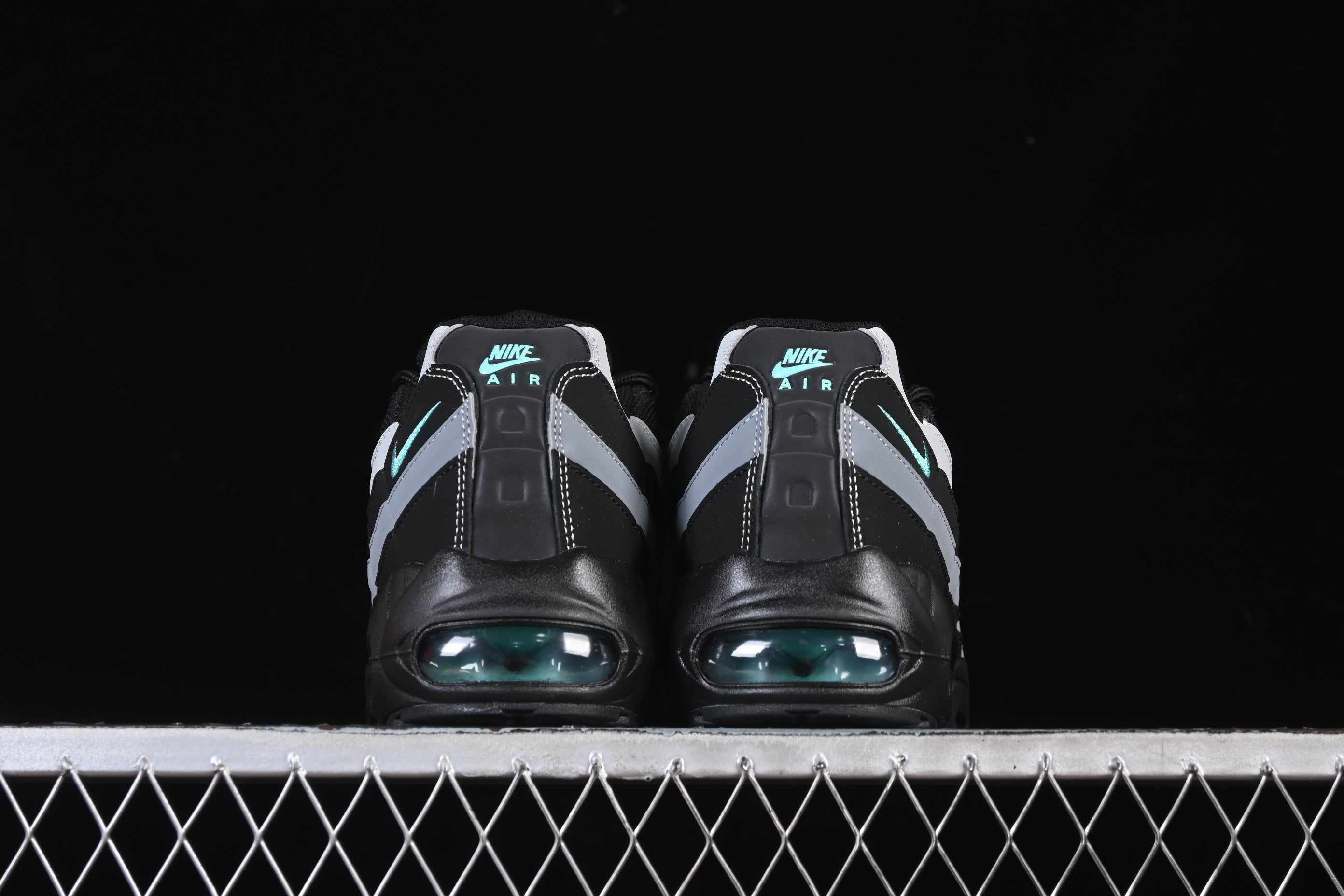 Nike Air Max 95 black aurora green