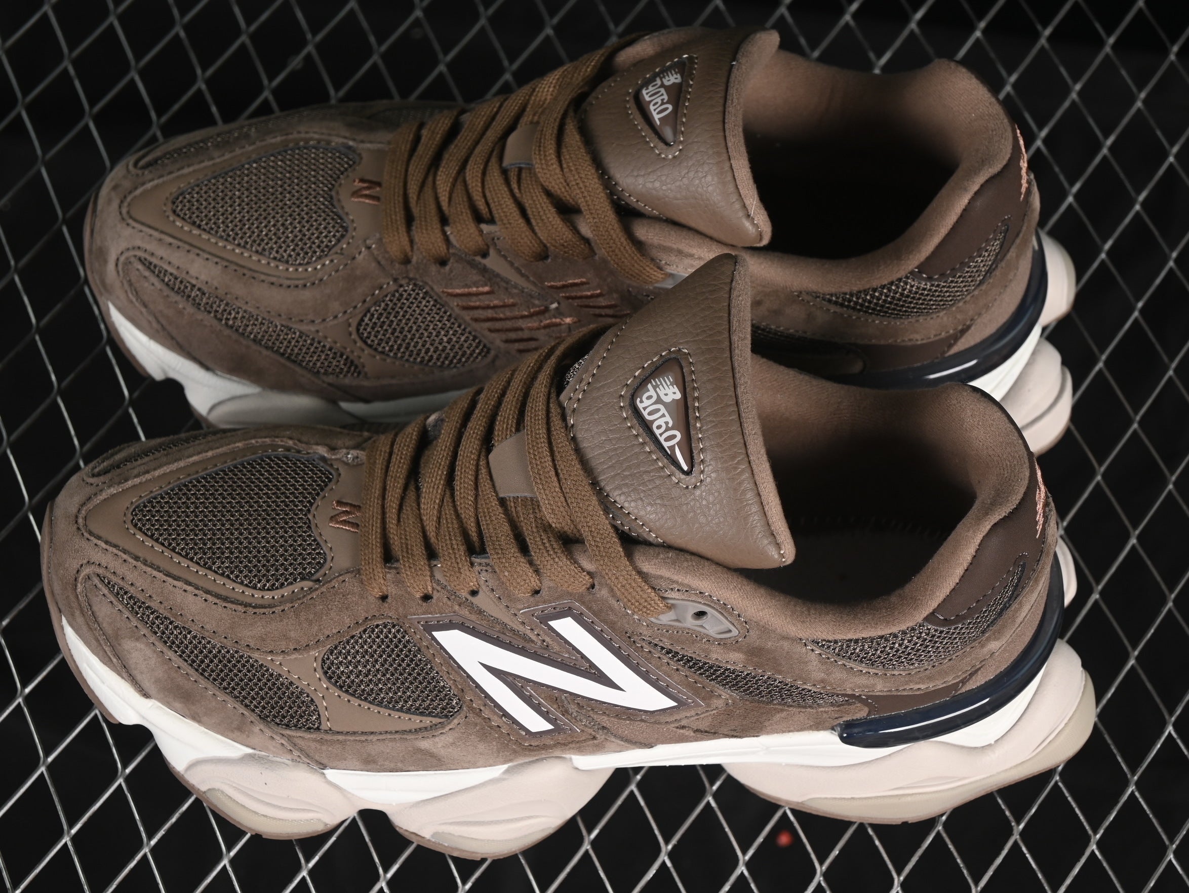 New Balance NB 9060 Mushroom Brown