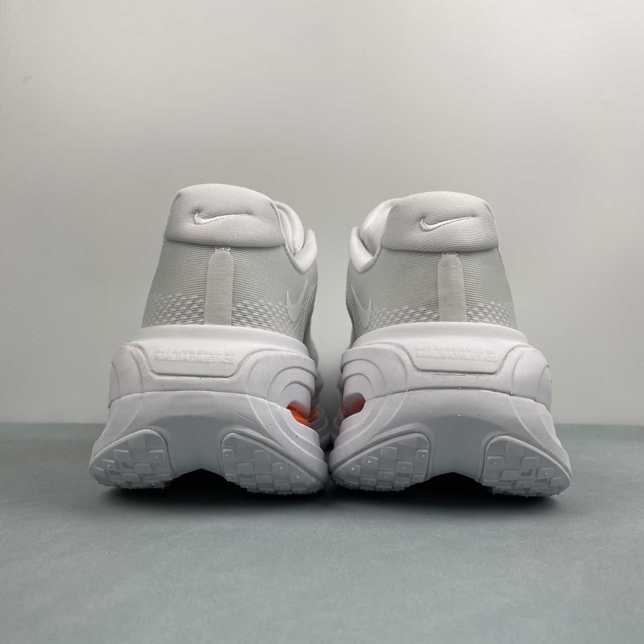 Nike Vomero Premium white orange - VIBES MILANO
