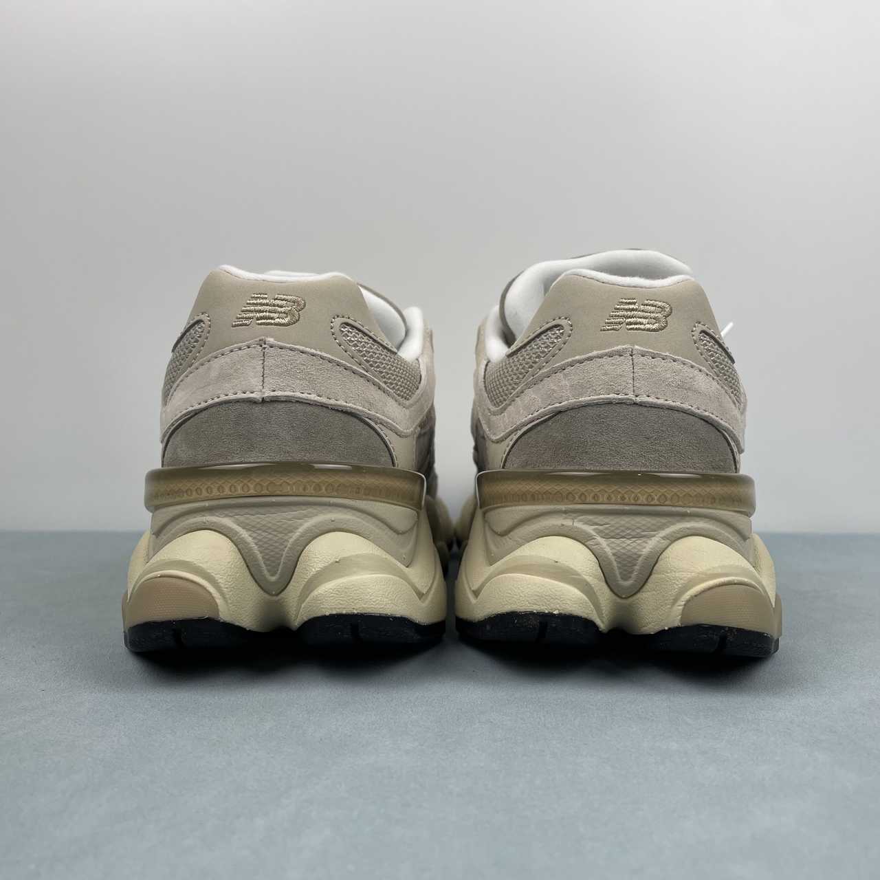 New Balance NB 9060 oatmeal (farina d'avena)