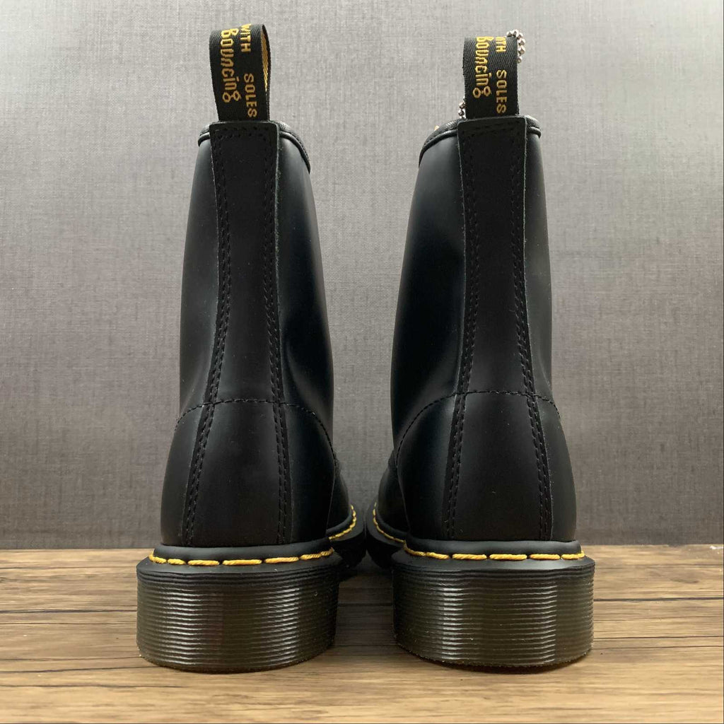 DR. MARTENS stivaletto anfibio nero stringato 1460 pelle liscia 11822006