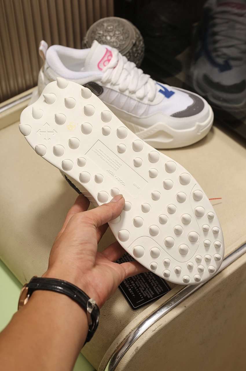 Off-White sneakers in pelle colore bianco con dettaglio blu