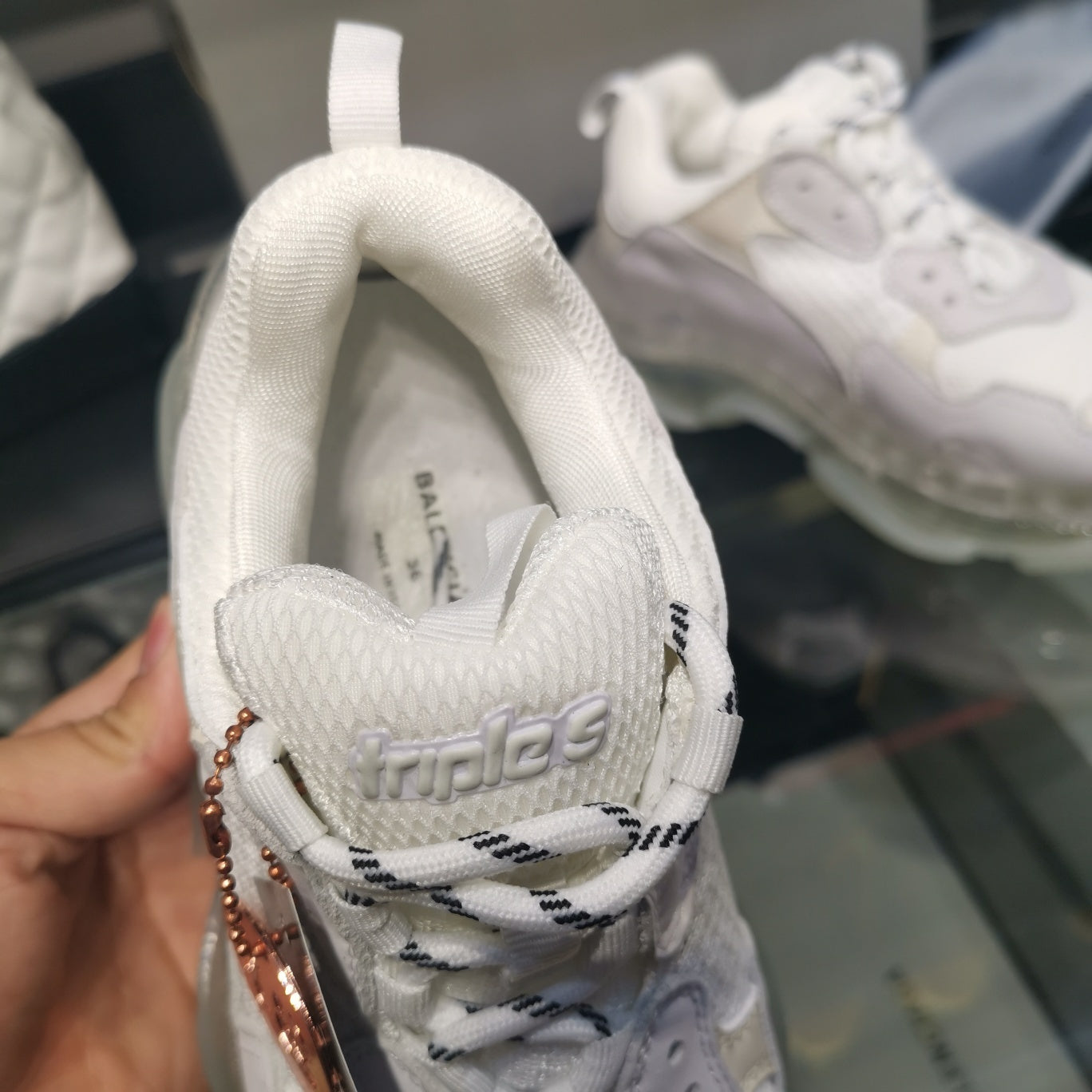 Balenciaga Sneakers Triple S bianco fondo trasparente