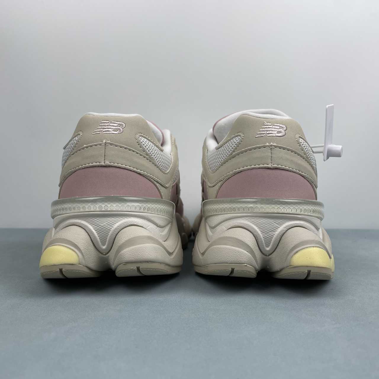 New Balance NB 9060 Pink Cream