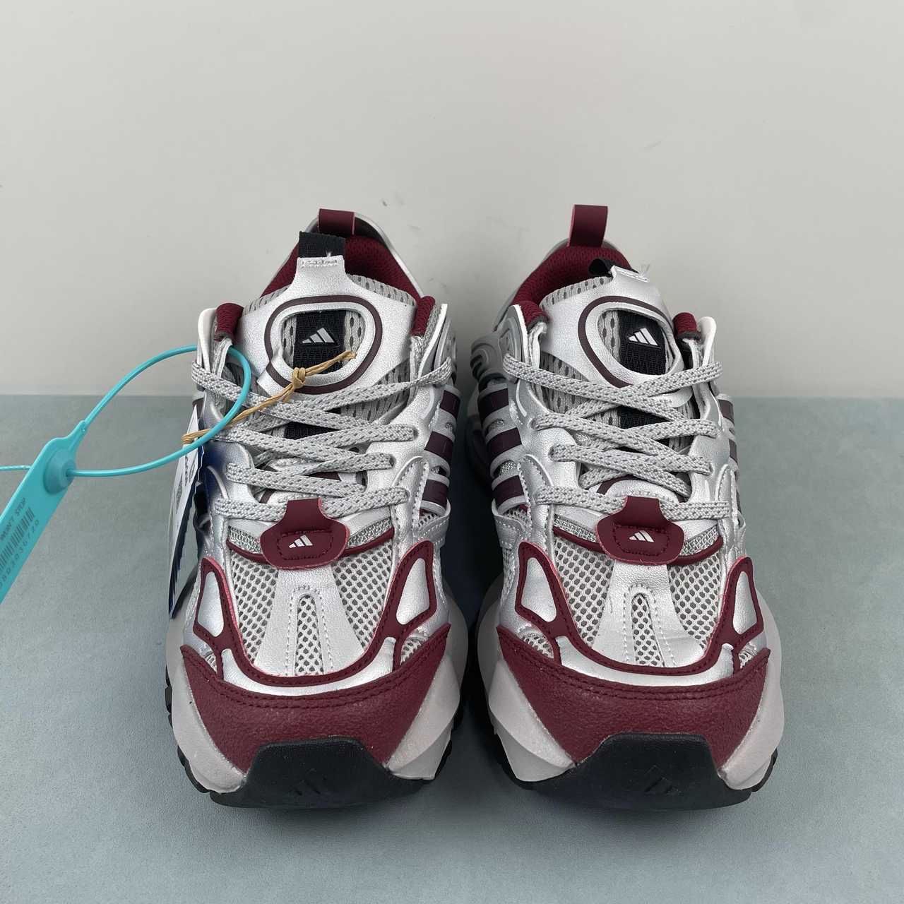 Adidas XLG Runner Deluxe sneakers silver red