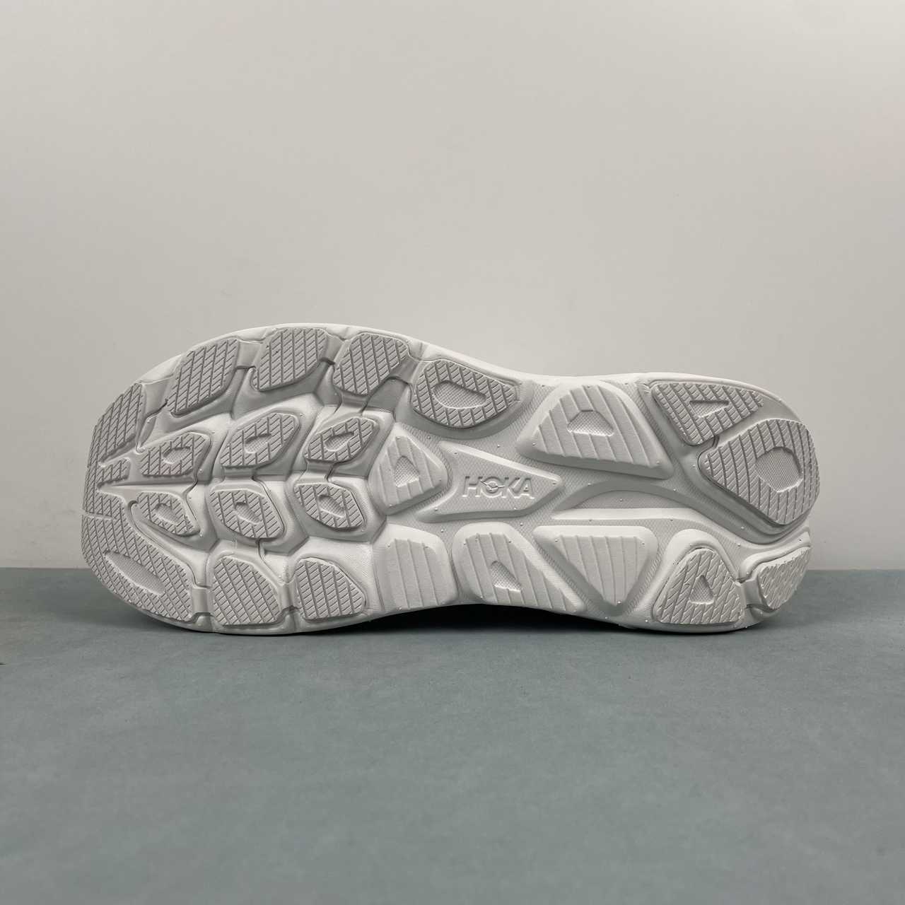 Hoka One Bondi 9 green