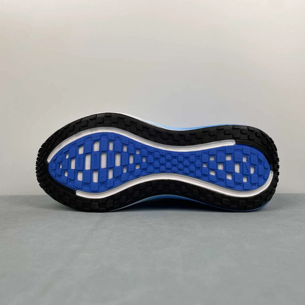Nike Vomero Plus Running Shoes Blue Royal – Daily Trainer Ammortizzato