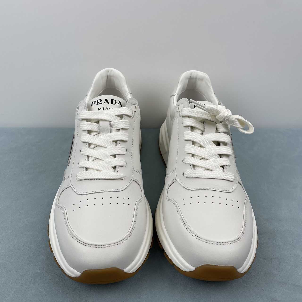 Prada sneakers Prax 01 in pelle cognac