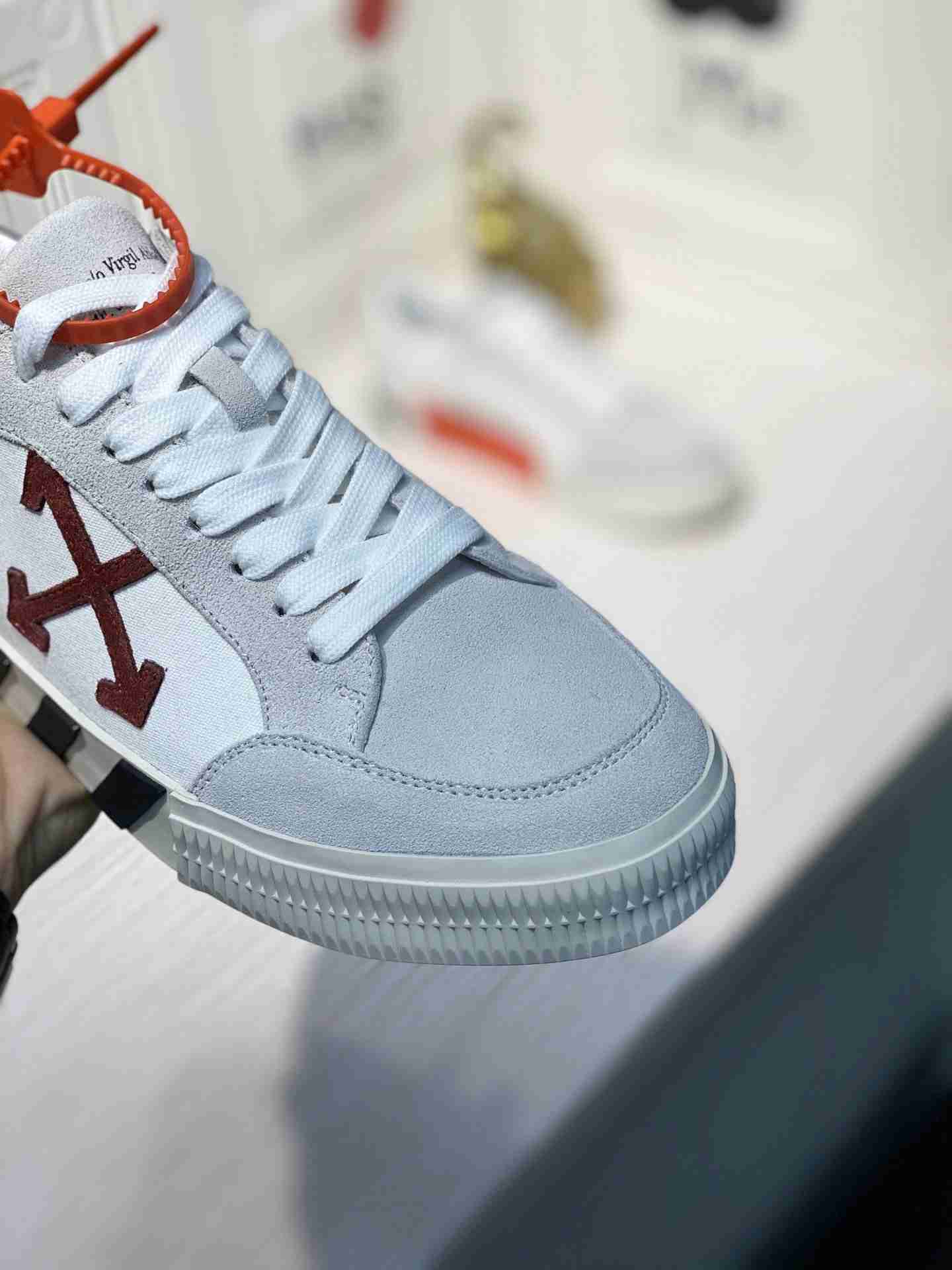 Off-White c/o Virgil Abloh inserti scamosciati