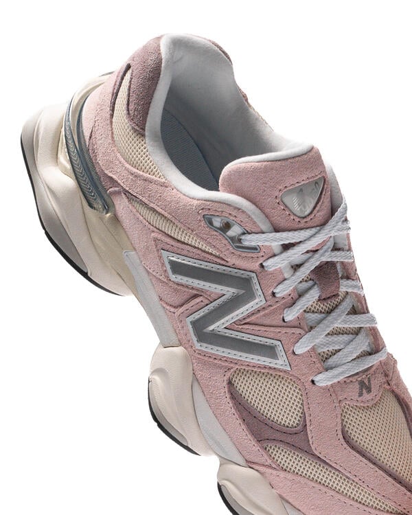 New Balance NB 9060 Rose Sugar