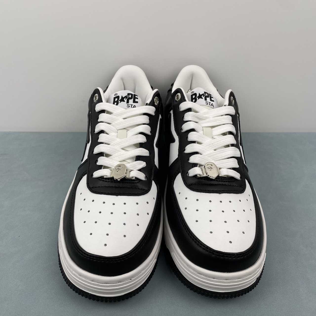 A Bathing Ape Sneakers da uomo in pelle verniciata Bape Sta bianco/nero