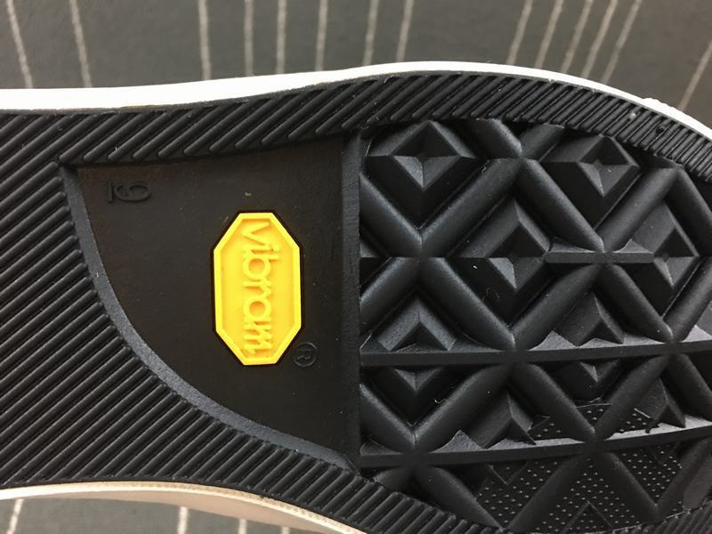 Comme Des Garcon Play X Converse Chuck 70 nero