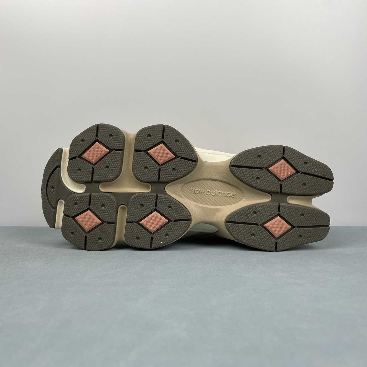 New Balance NB 9060 Flat Taupe Light Sparrow