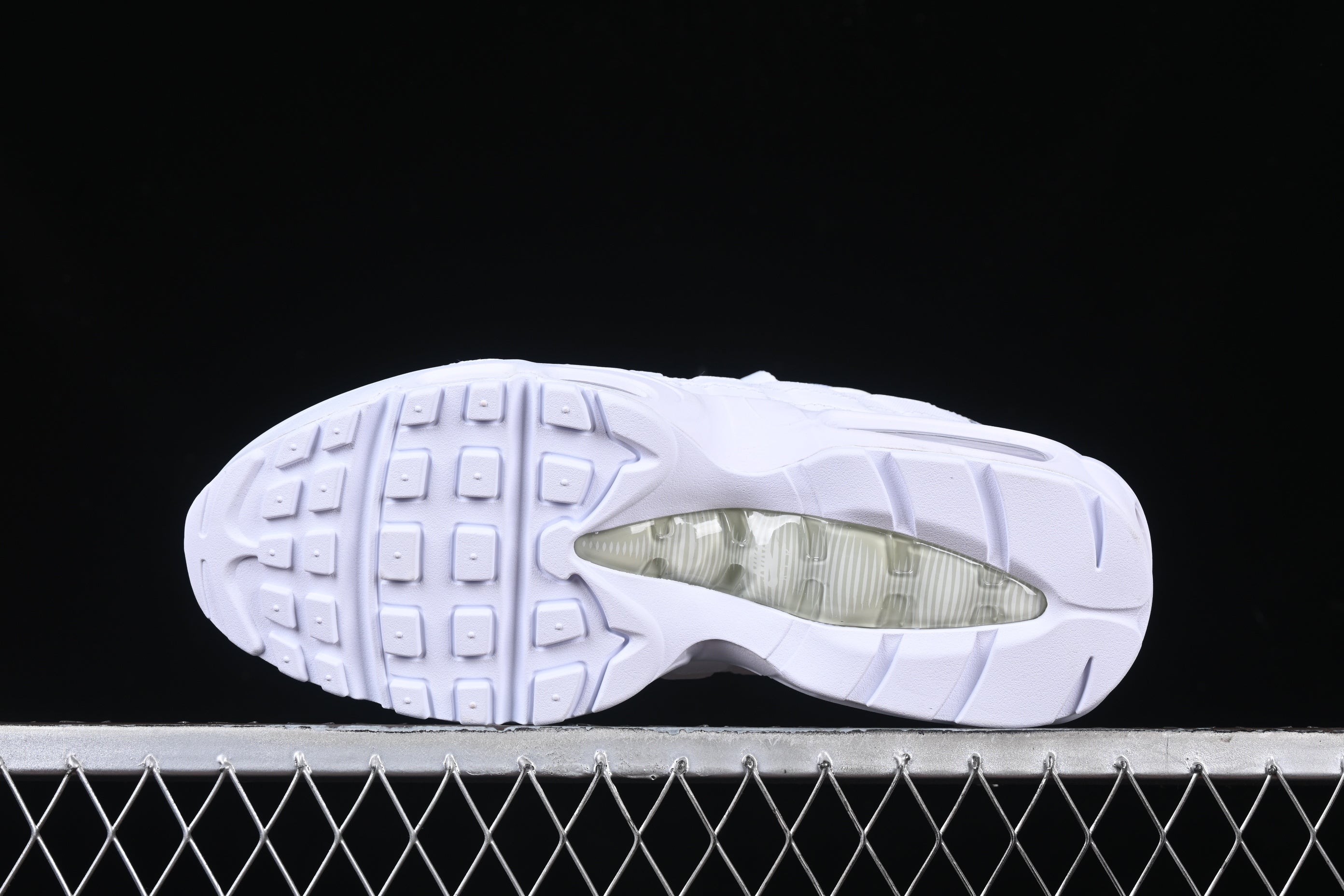 Nike Air Max 95 Essential triple white