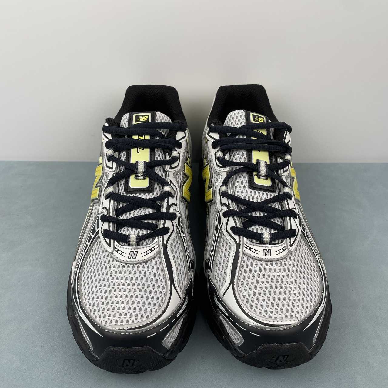 New Balance NB 740 Sea Salt and Firefly