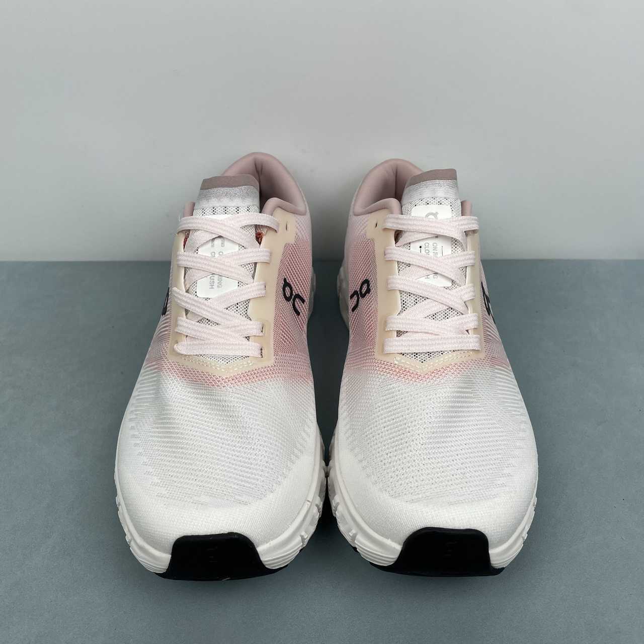On Cloud 6 Push sneakers donna da running e streetwear bianco rosa - VIBES MILANO