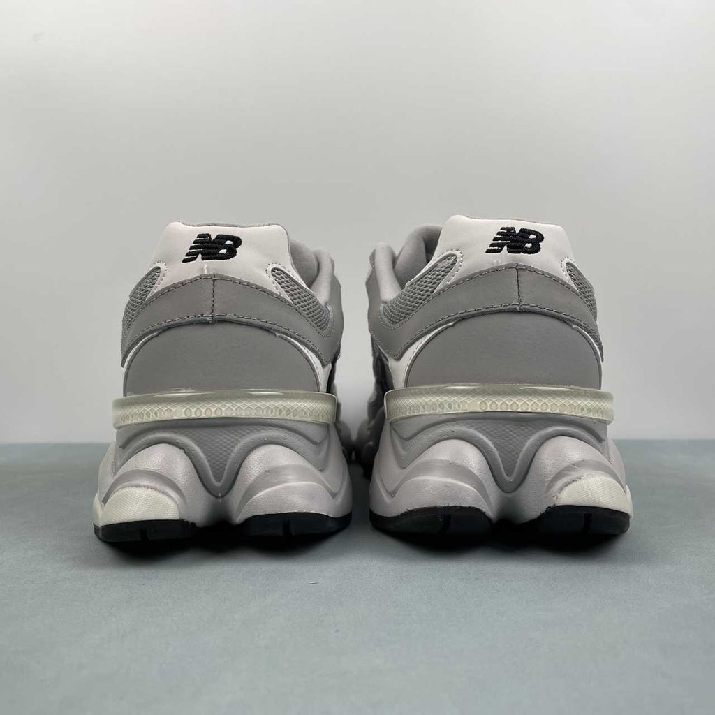New Balance NB 9060 Light Grey Silver Metallic