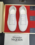 Alexander McQueen sneakers bianca in tela
