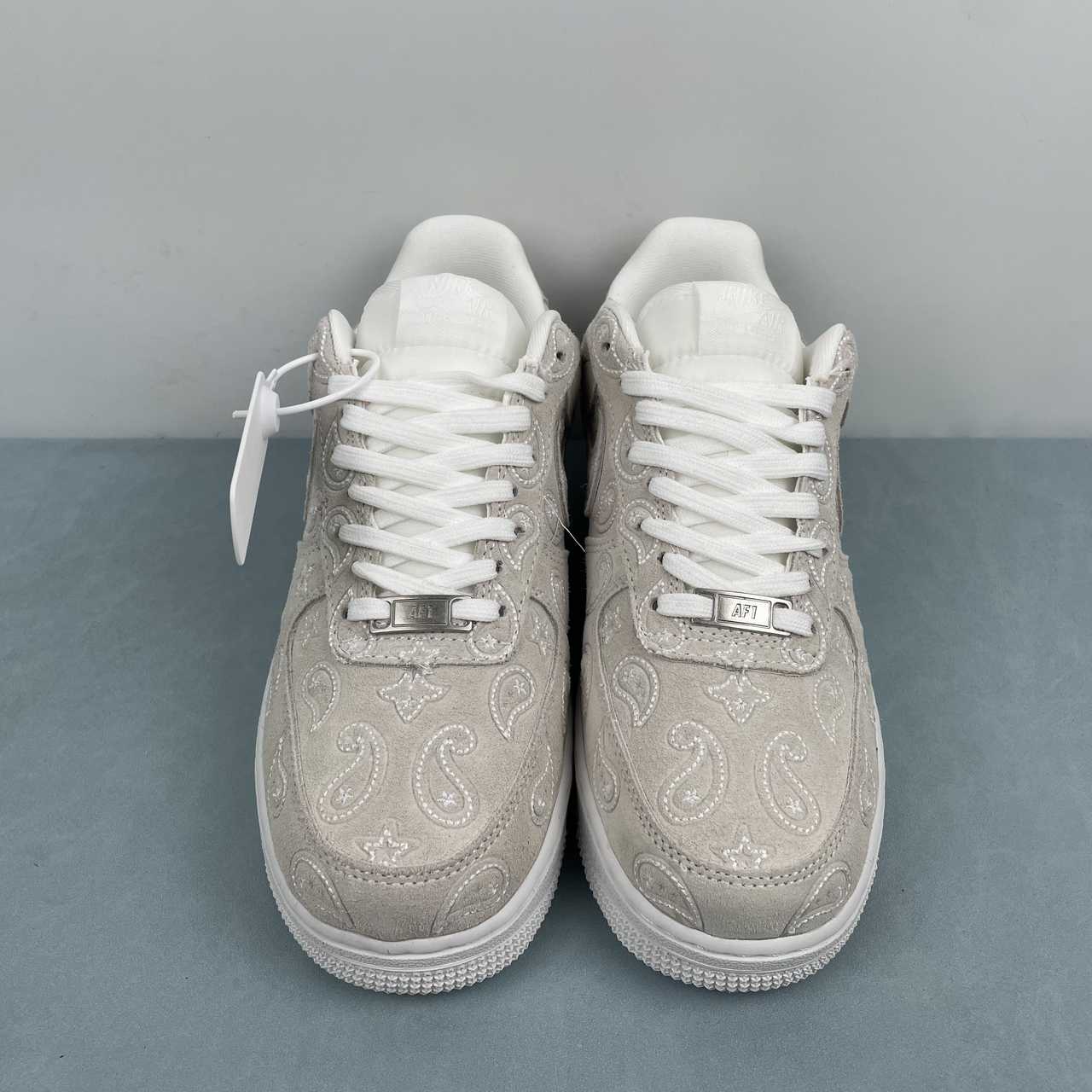 Nike Air Force 1 '07 LV8 "Paisley"