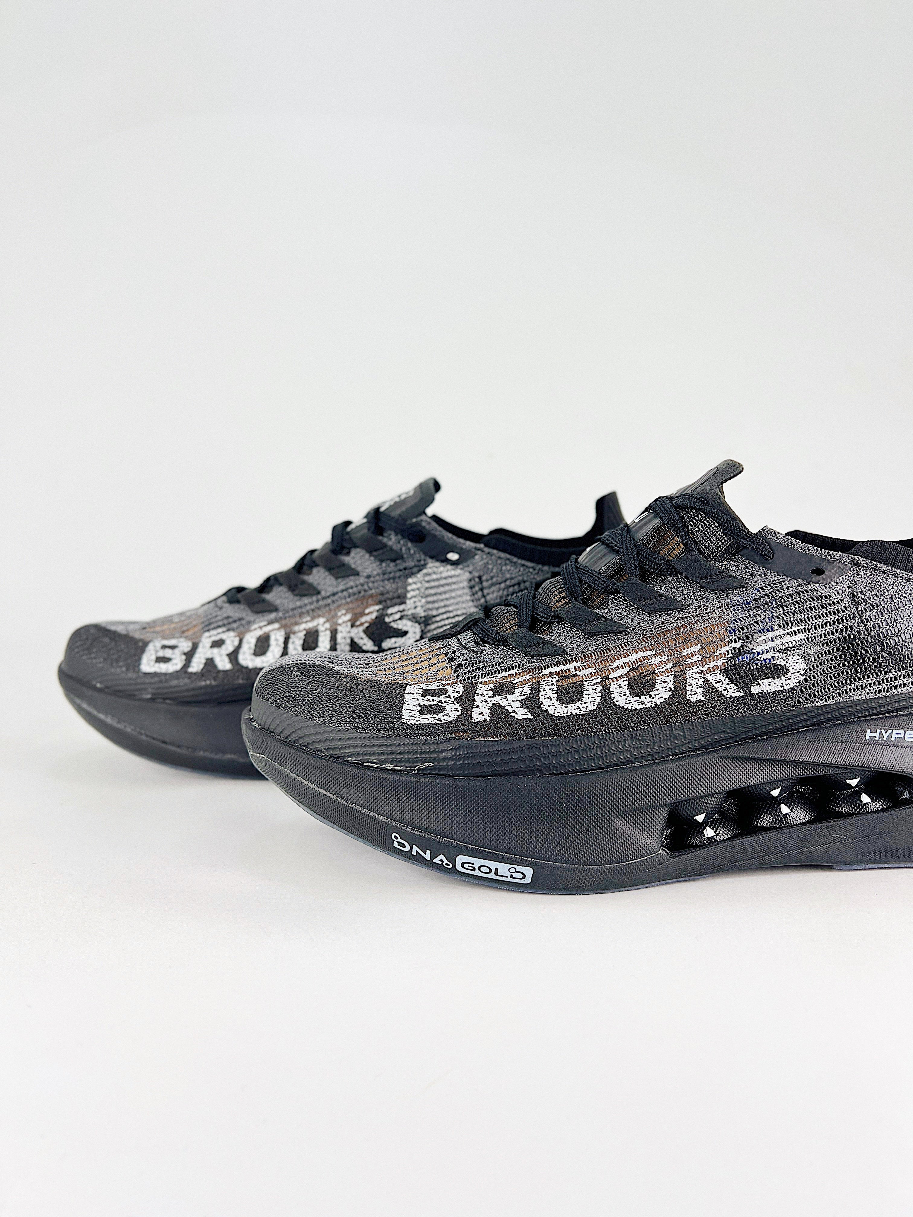 Hoka One Bondi 9 green
