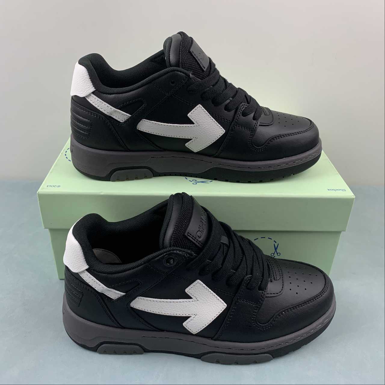 Off- White OOO Out Of Office sneakers Low Tops Black