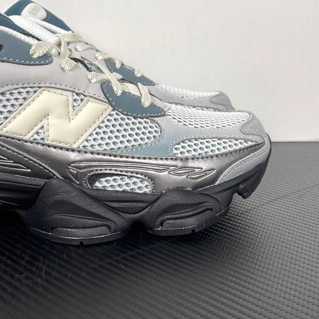 New Balance 9060 Metallic Silver Black