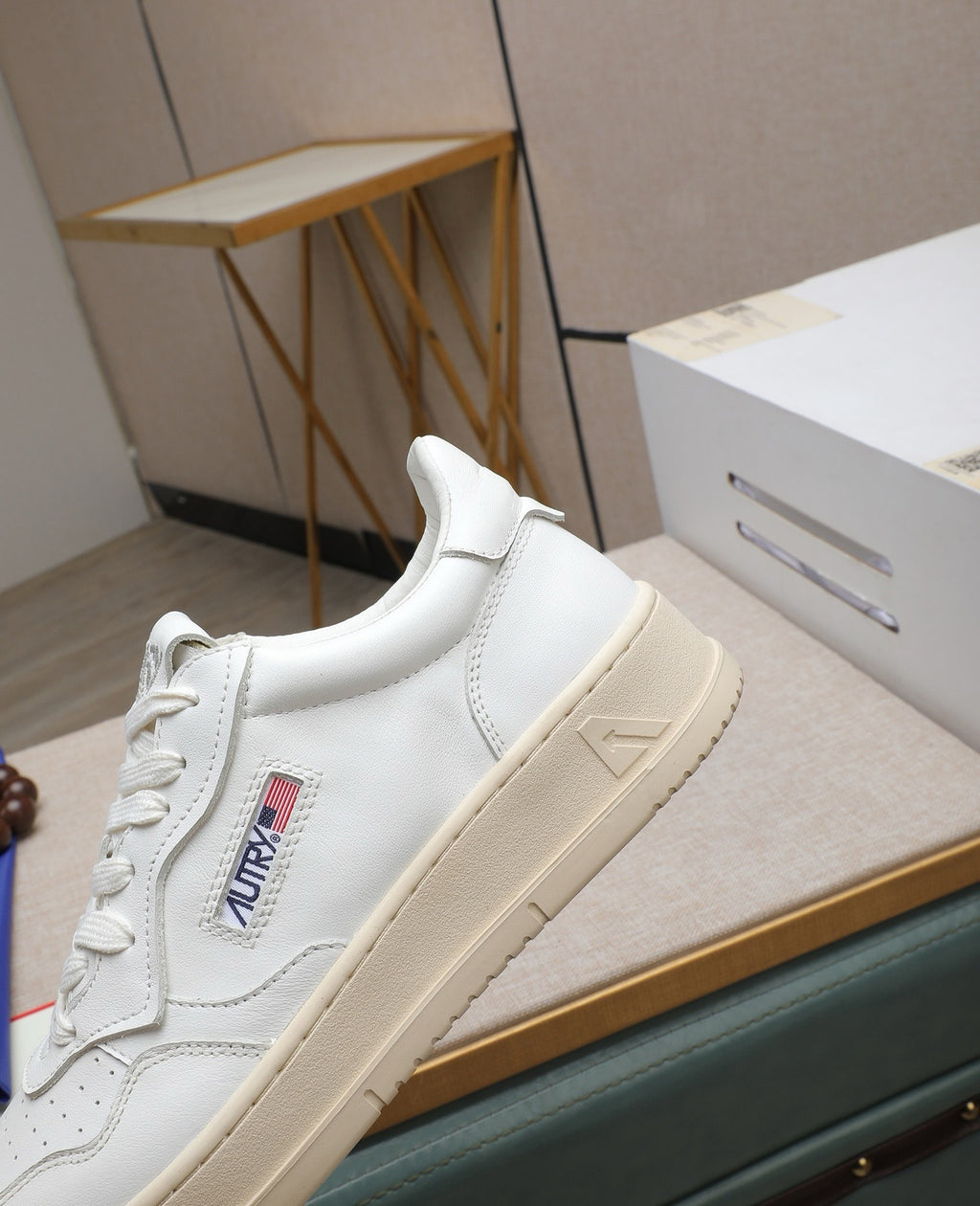Autry Medalist Low sneakers bianca - VIBES MILANO