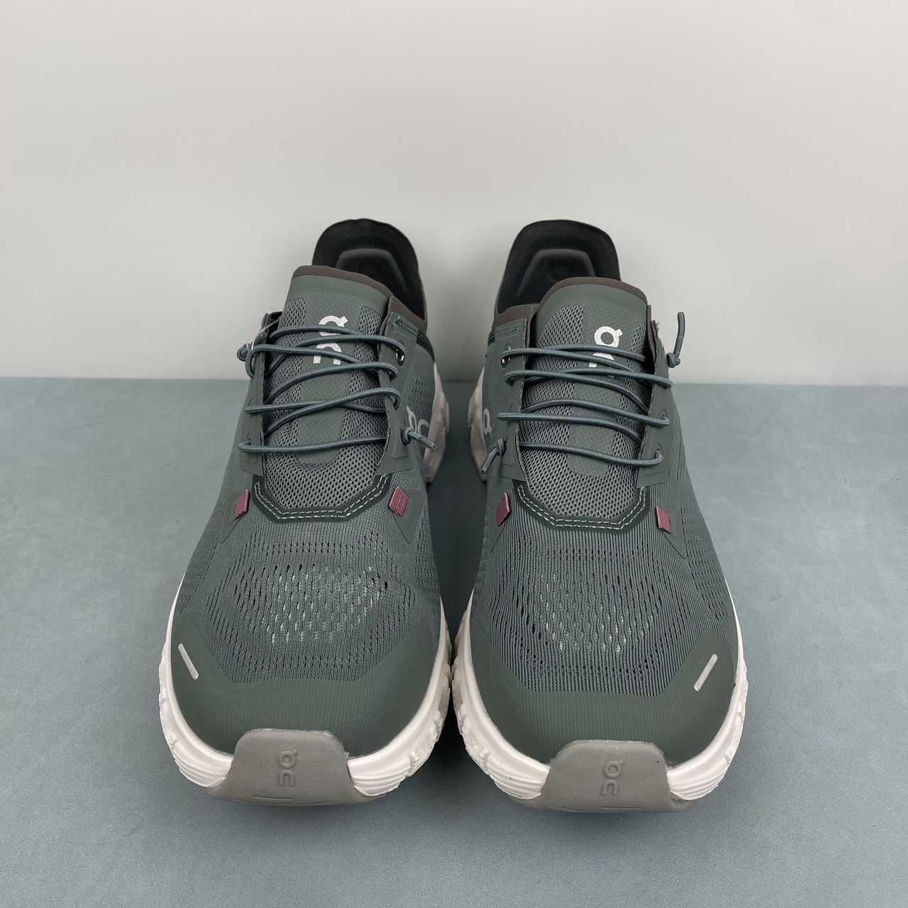 On Cloud 6 Coast sneakers da running e streetwear verde bosco - VIBES MILANO