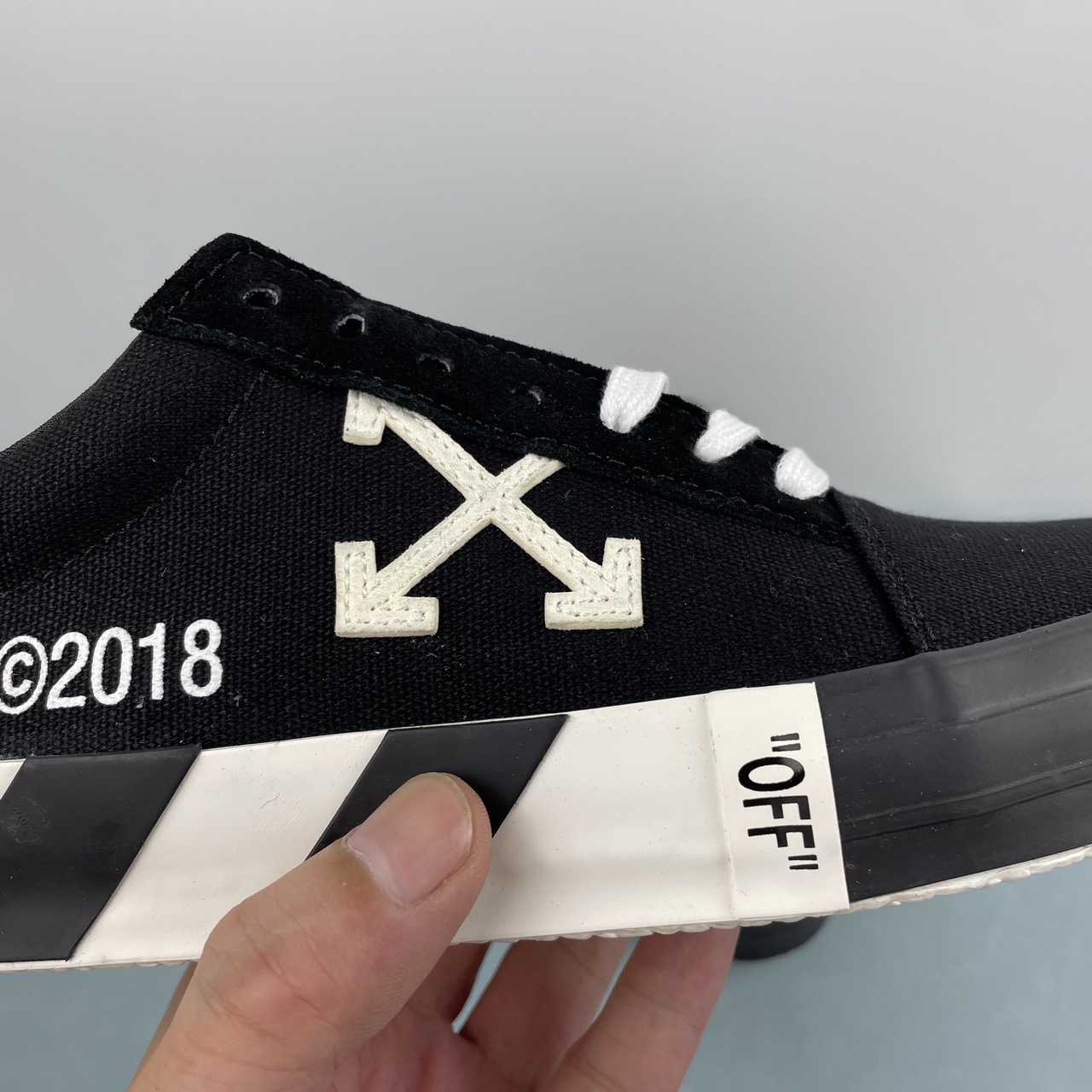 Off-White Vulcanized Low tela nero Virgil Abloh