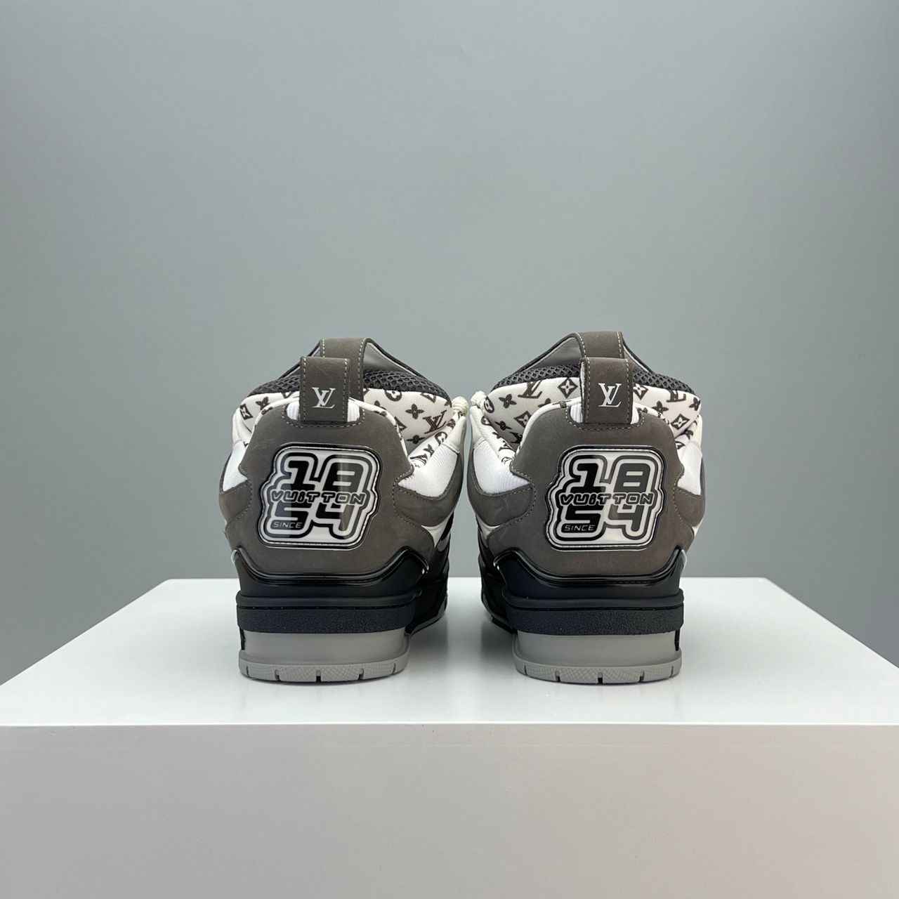 Louis Vuitton Skate Trainer sneakers grigio/nero