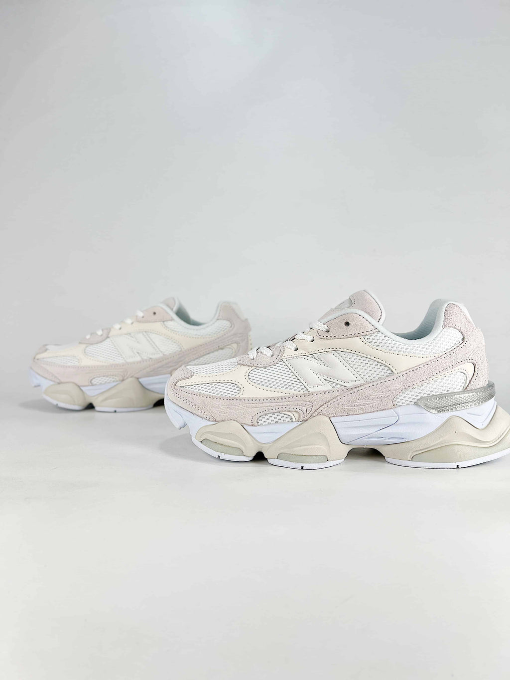 New Balance NB 9060 Beige Taupe (solo mercato Asia e Australia)