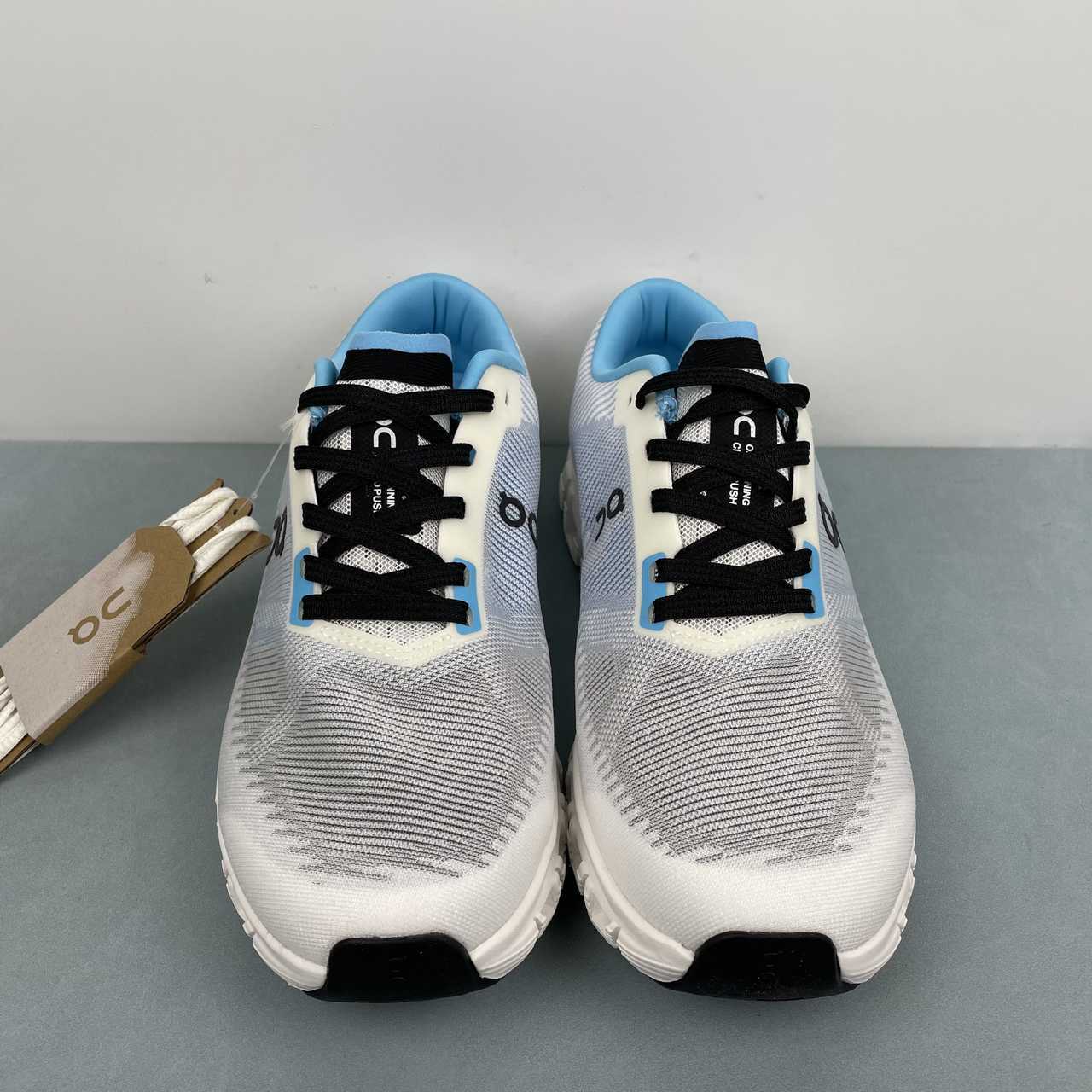 On Cloud 6 Push sneakers da running e streetwear grigio celeste - VIBES MILANO