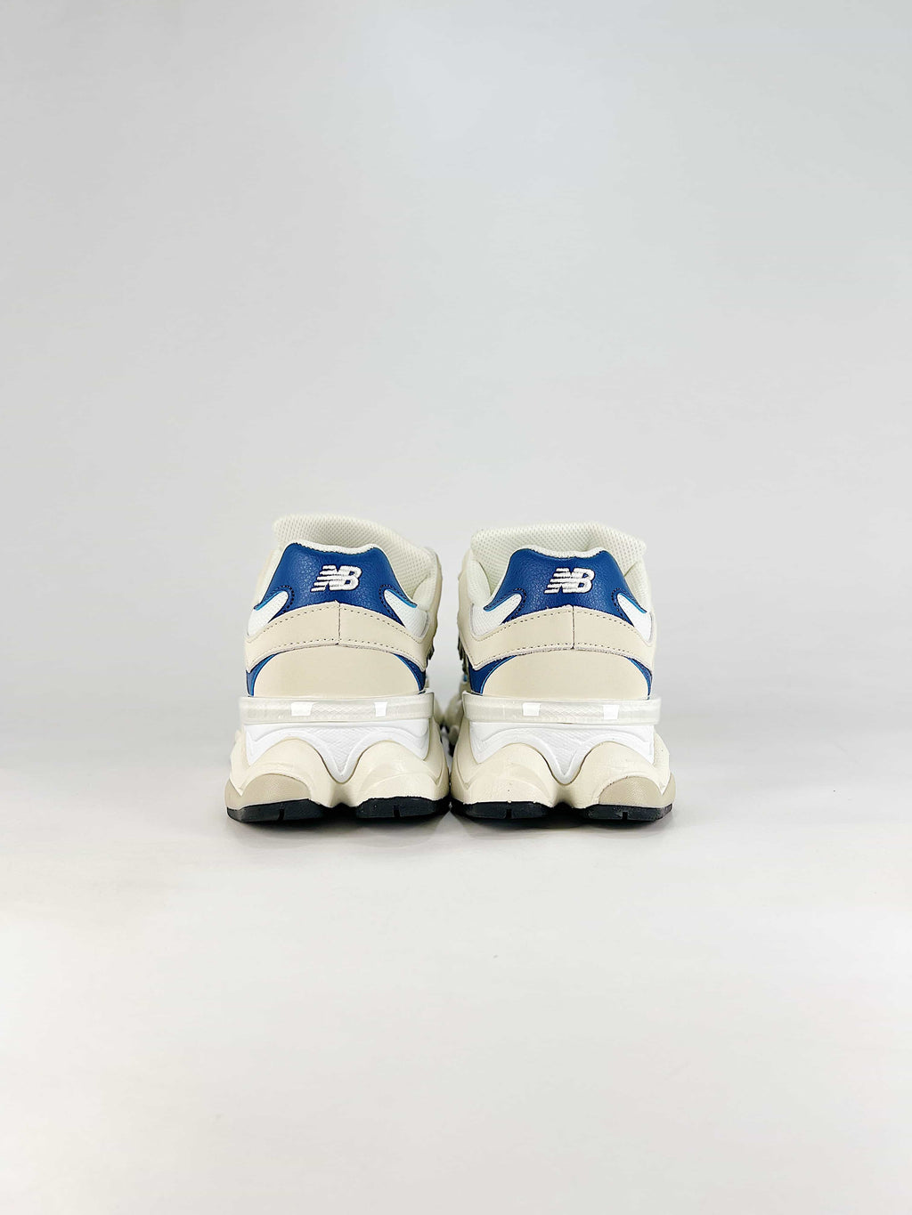 New Balance NB 9060 Sea Salt Magic Blue