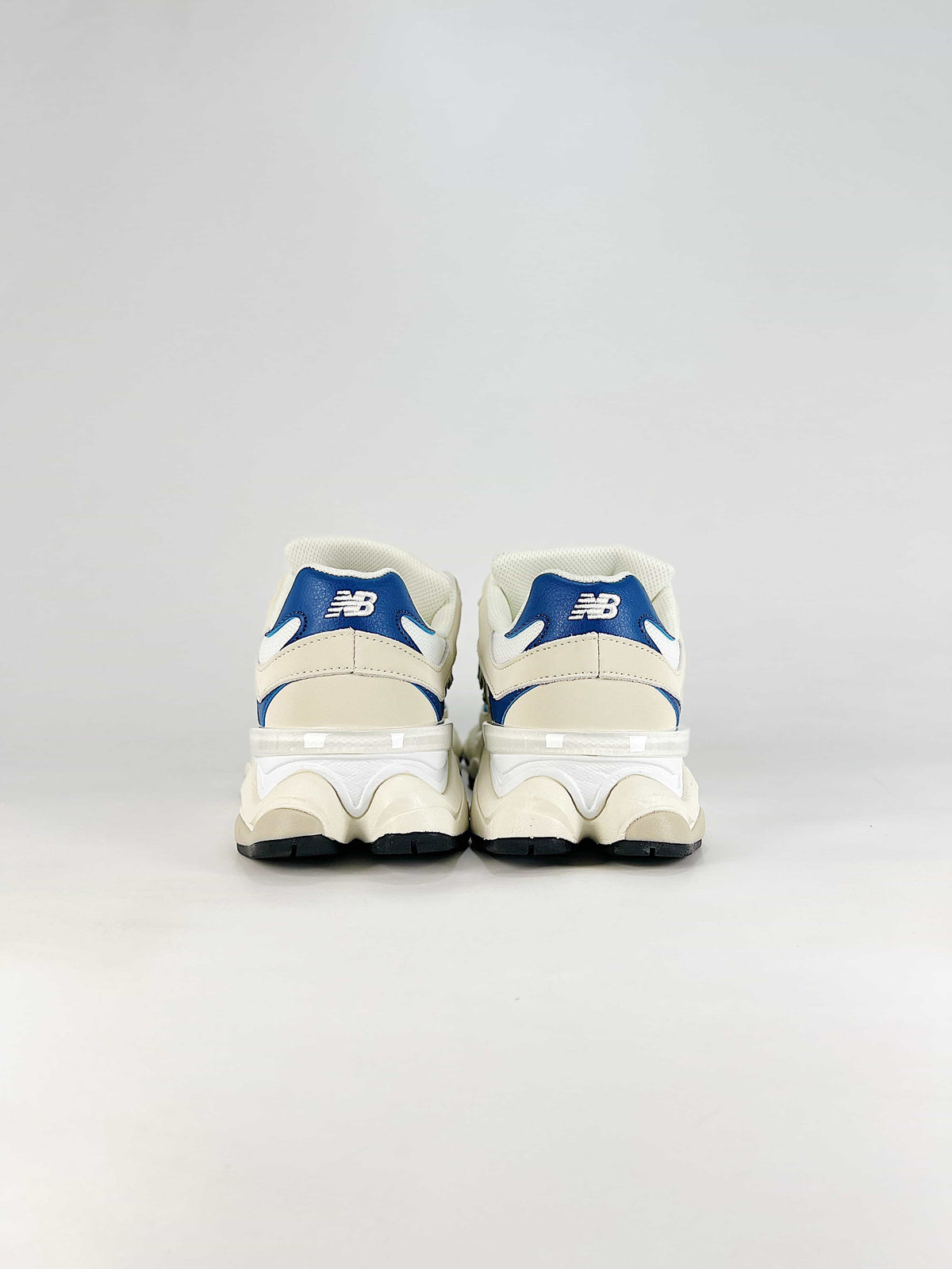 New Balance NB 9060 Sea Salt Magic Blue