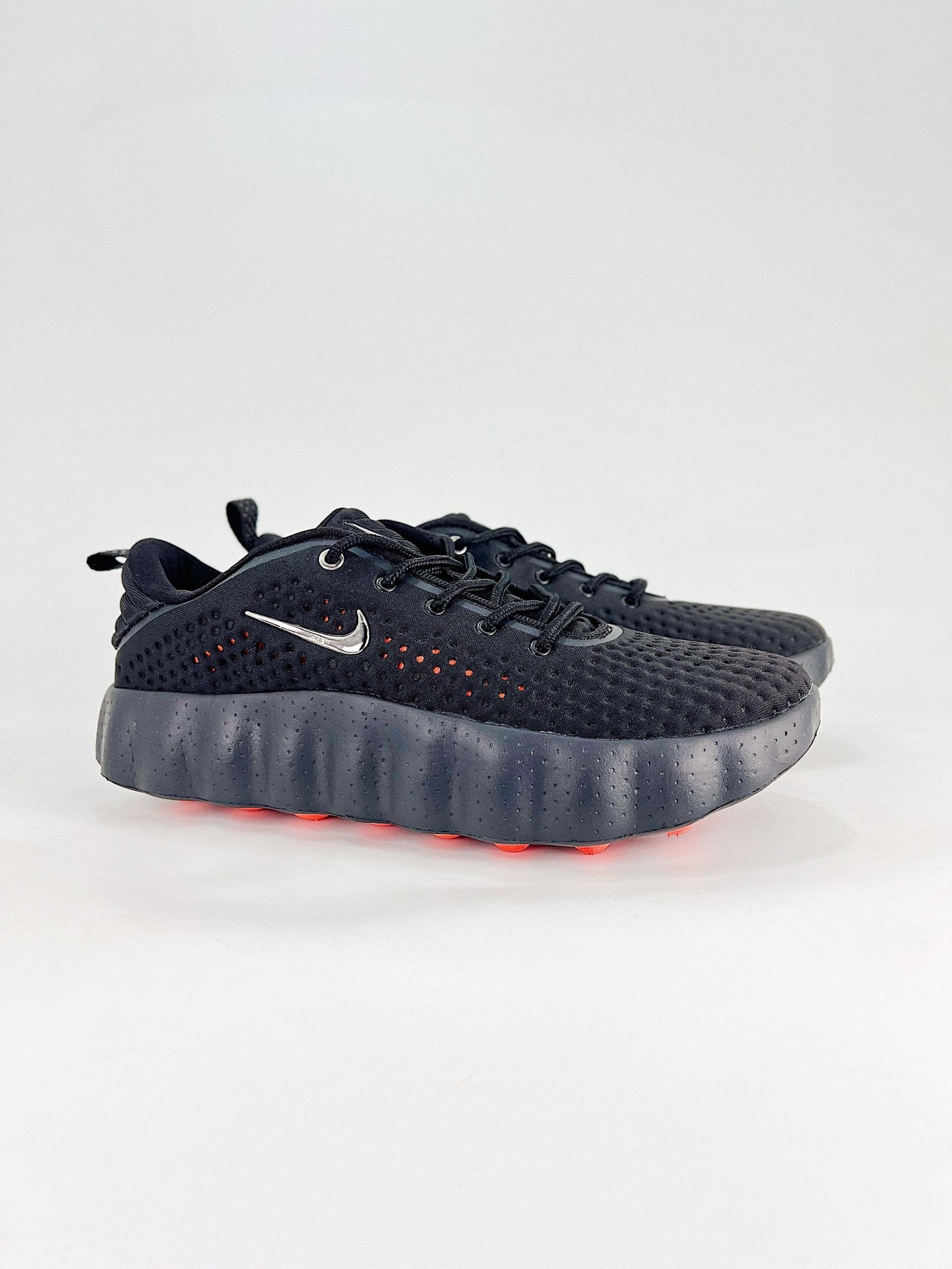 Nike Mind 002 Black Hyper Crimson - VIBES MILANO
