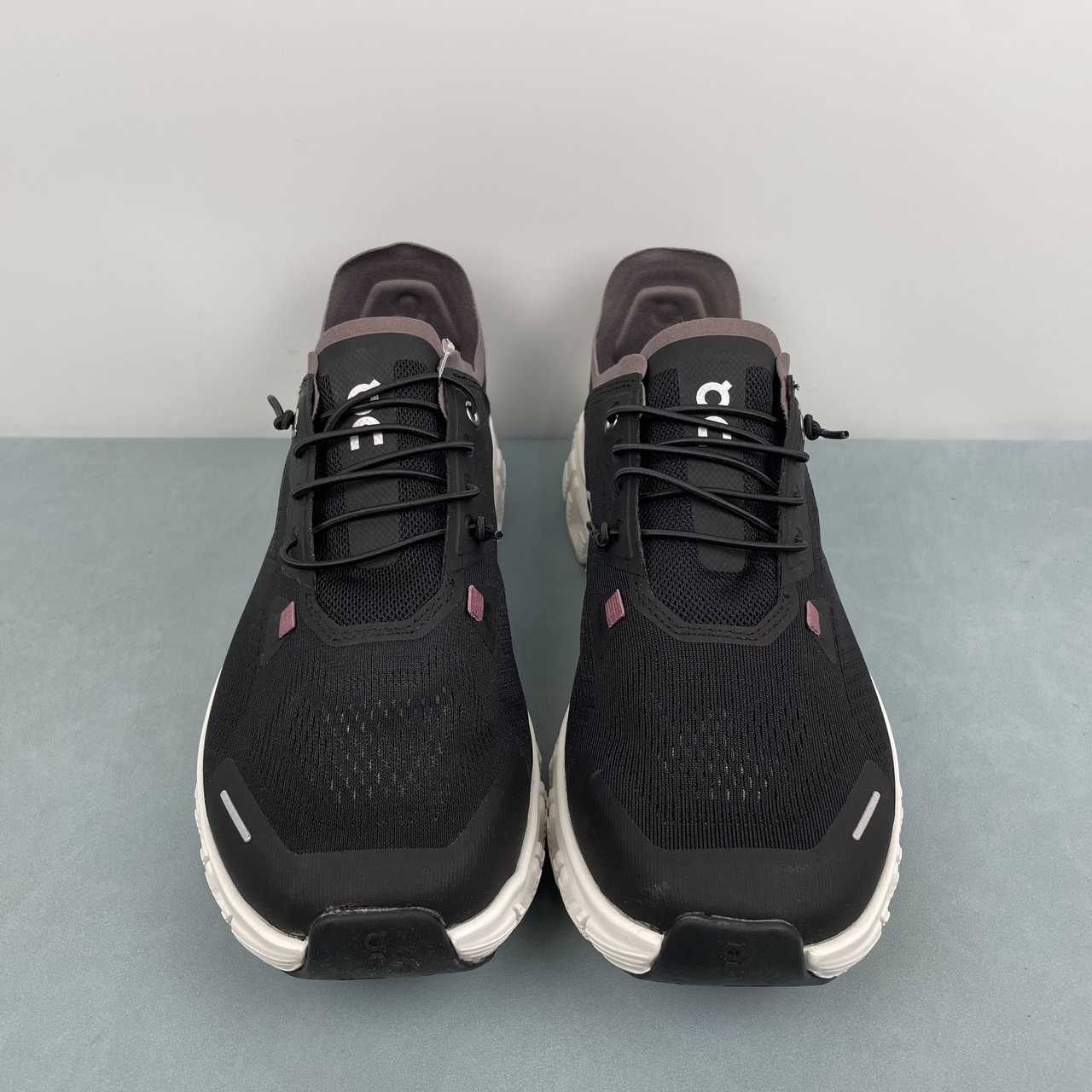 On Cloud 6 Coast sneakers da running e streetwear nero bianco - VIBES MILANO